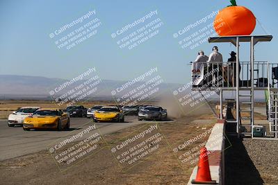 media/Oct-15-2023-CalClub SCCA (Sun) [[64237f672e]]/Around the Pits/